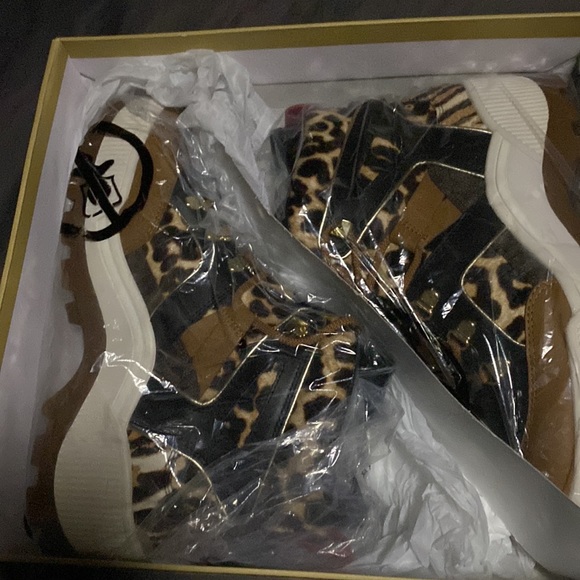 NIB Michael Kors Brooke Bootie - Picture 10 of 13